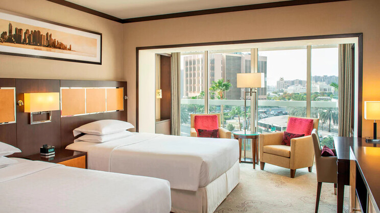 Sheraton Dubai Creek Hotel & Towers